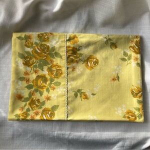 1970's Cannon Monticello "American Beauty Rose" Standard Pillowcase!